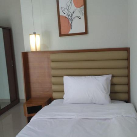 Griya Sambilegi Maguwoharjo Redpartner Hotel Exterior photo