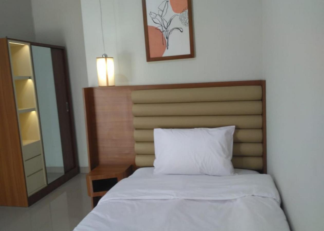 Griya Sambilegi Maguwoharjo Redpartner Hotel Exterior photo