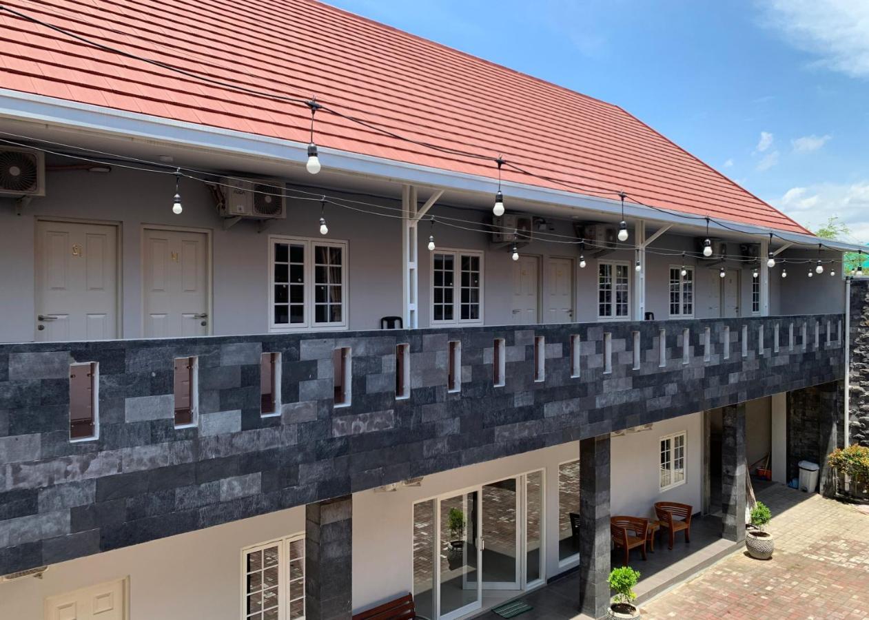 Griya Sambilegi Maguwoharjo Redpartner Hotel Exterior photo